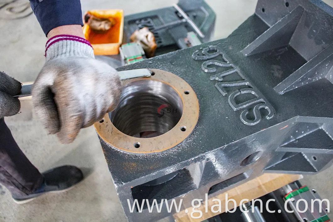 High-Precision Vertical Machining Center, High-Rigidity 3/4/5 Axis Vmc1160 Metal Cutting CNC Machine Tool